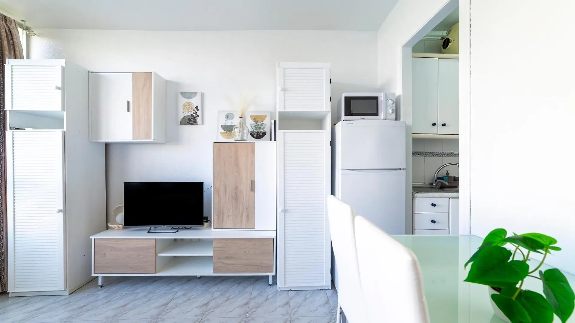 Estudio Almerimar 0*,  Spain